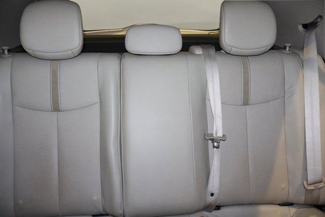Photo of 2020 Deep Blue Pearl Nissan Leaf