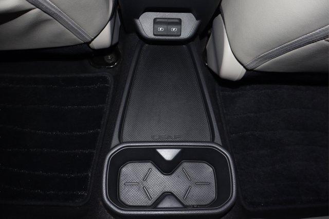 Photo of 2020 Deep Blue Pearl Nissan Leaf