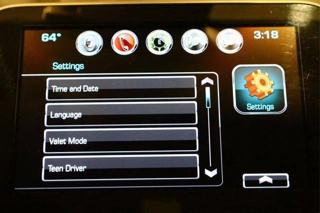 Photo of 2018 Mosaic Black Metallic Chevrolet Volt