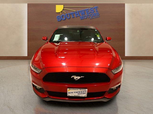 Photo of 2016 Red Ford Mustang