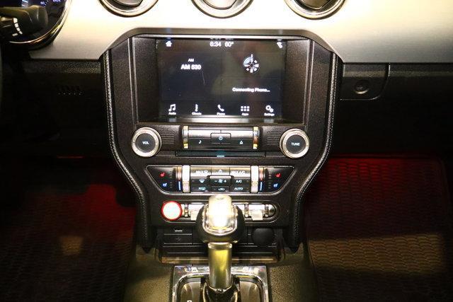 Photo of 2016 Red Ford Mustang