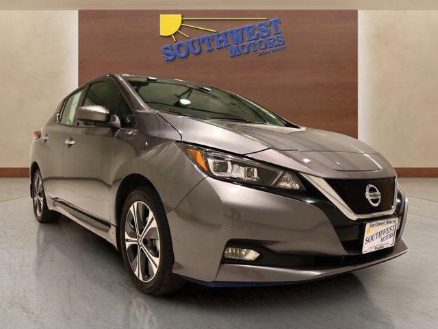 Photo of 2022 Gun Metallic Nissan Leaf