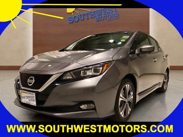 Photo of 2022 Gun Metallic Nissan Leaf