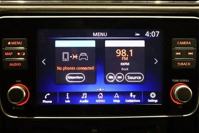 Photo of 2022 Gun Metallic Nissan Leaf