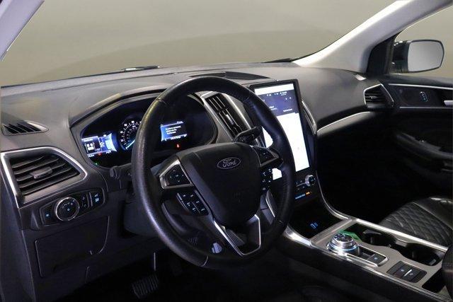 Photo of 2024 Black Ford Edge