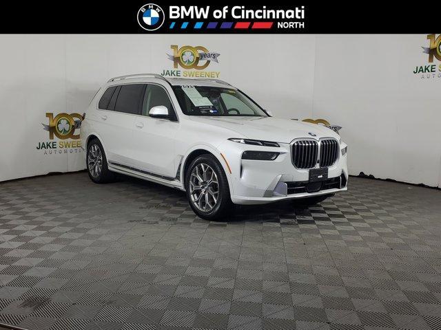 Photo of 2025 Mineral White Metallic BMW X7