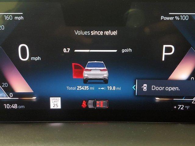 Photo of 2025 Mineral White Metallic BMW X7