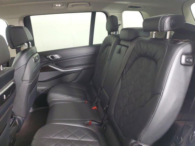 Photo of 2025 Mineral White Metallic BMW X7
