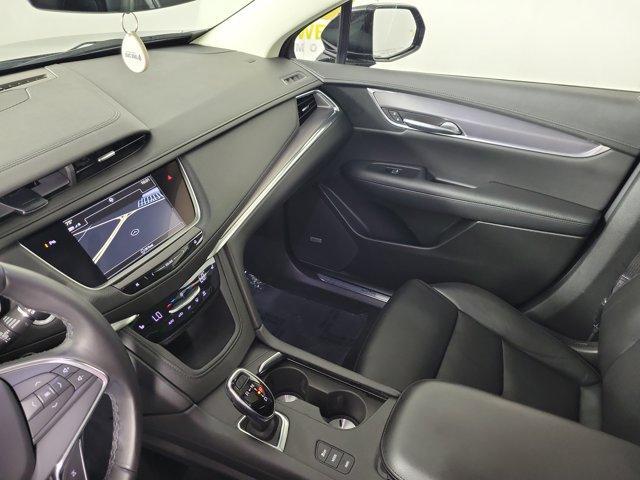 Photo of 2019 Stellar Black Metallic Cadillac XT5