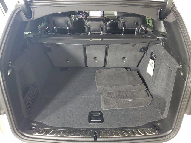 Photo of 2024 Alpine White BMW X3