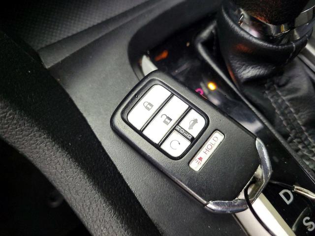 Photo of 2017 Gray Honda Civic