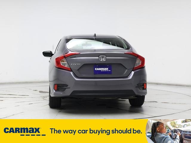 Photo of 2017 Gray Honda Civic