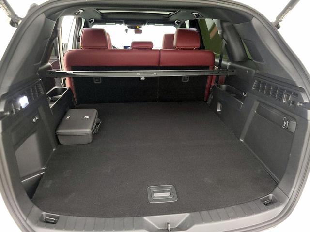 Photo of 2025 Pearl Mazda CX-70