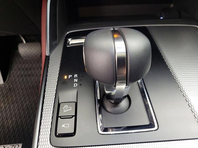 Photo of 2025 Pearl Mazda CX-70