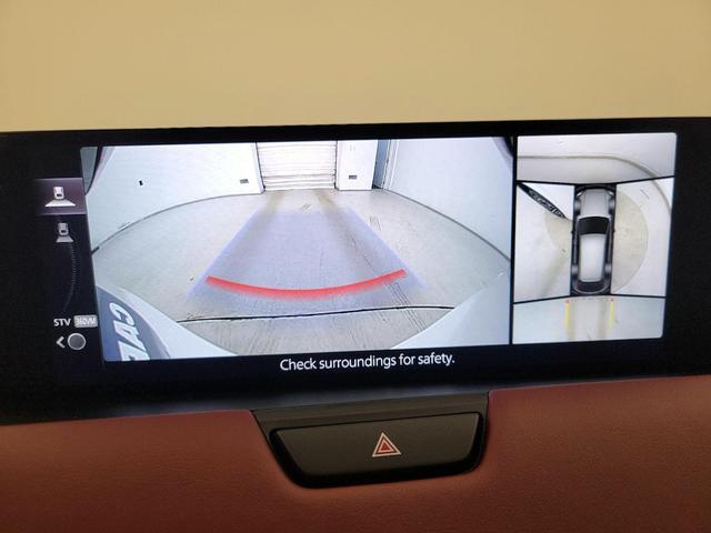 Photo of 2025 Pearl Mazda CX-70