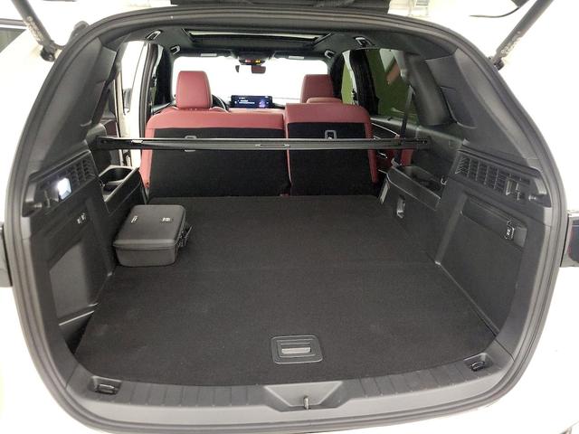 Photo of 2025 Pearl Mazda CX-70