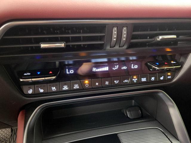 Photo of 2025 Pearl Mazda CX-70