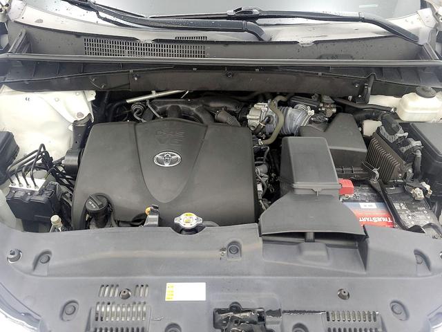 Photo of 2019 White Toyota Highlander