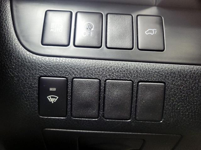 Photo of 2019 White Toyota Highlander
