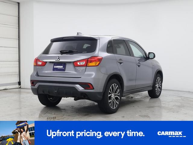Photo of 2018 Gray Mitsubishi Outlander Sport