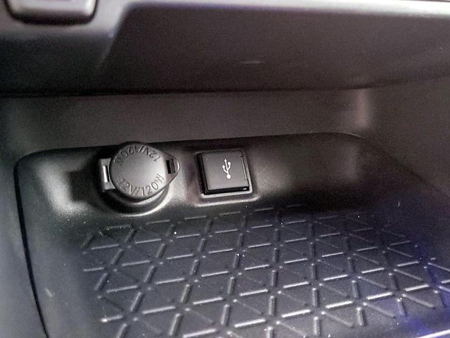 Photo of 2022 White Toyota RAV4