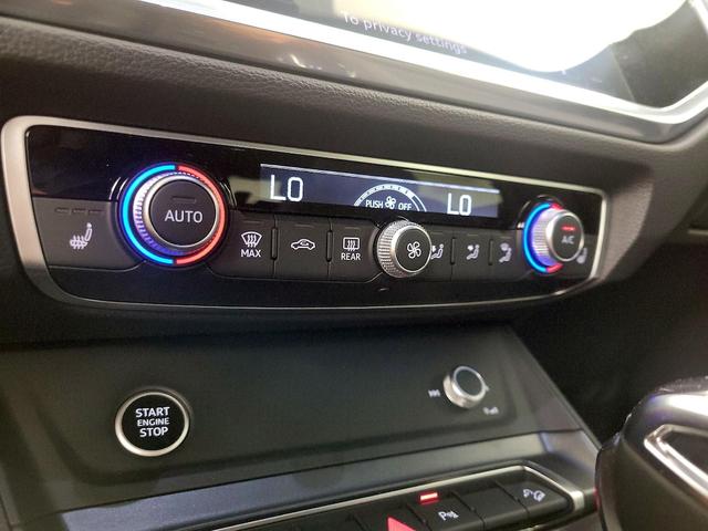 Photo of 2022 White Audi Q3
