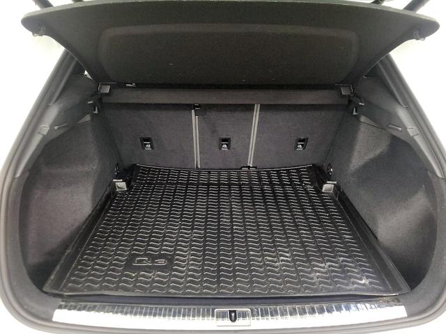 Photo of 2022 White Audi Q3