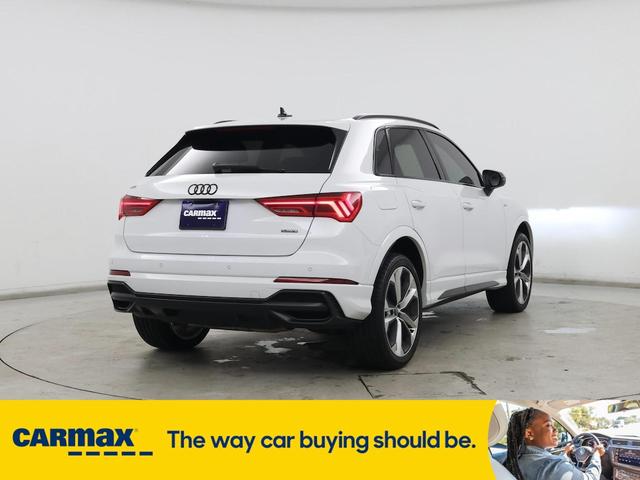 Photo of 2022 White Audi Q3