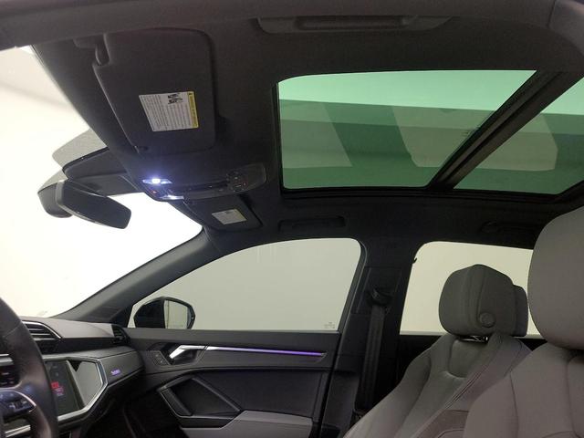 Photo of 2022 White Audi Q3