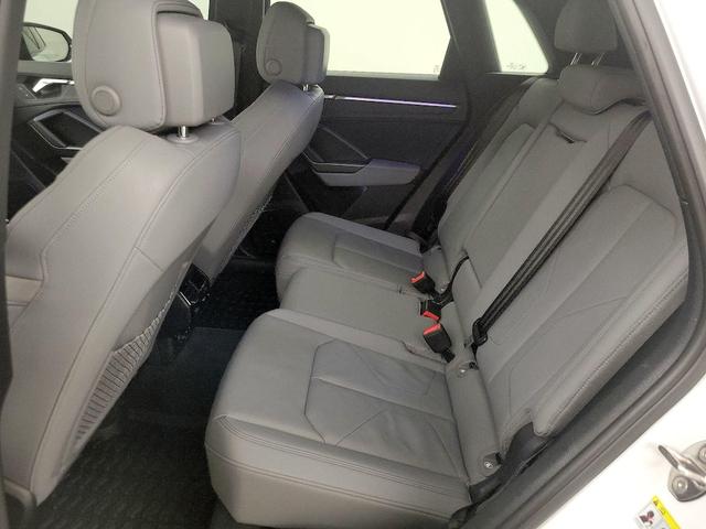 Photo of 2022 White Audi Q3