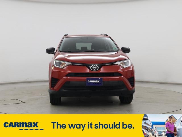 Photo of 2016 Red Toyota RAV4