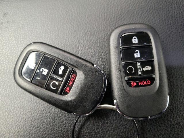 Photo of 2024 White Honda Civic