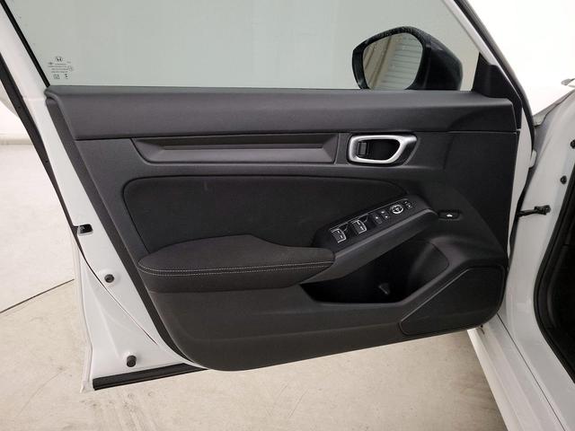 Photo of 2024 White Honda Civic
