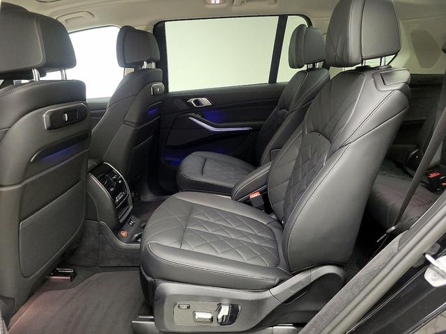 Photo of 2024 Black BMW X7