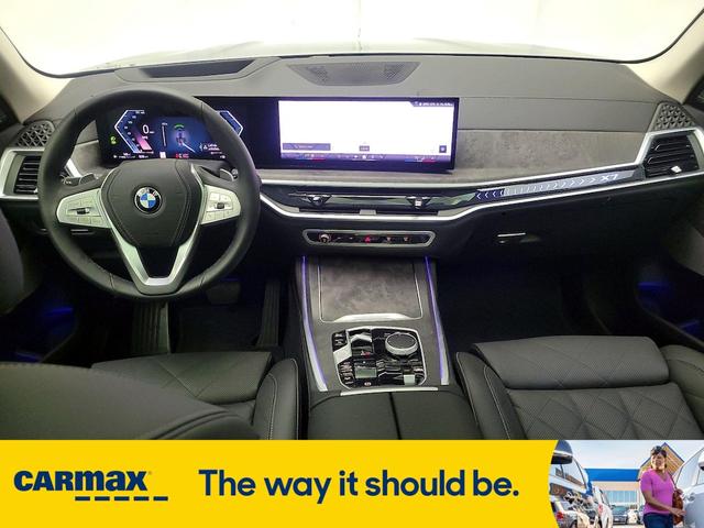 Photo of 2024 Black BMW X7