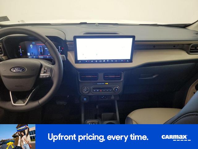 Photo of 2025 White Ford Maverick