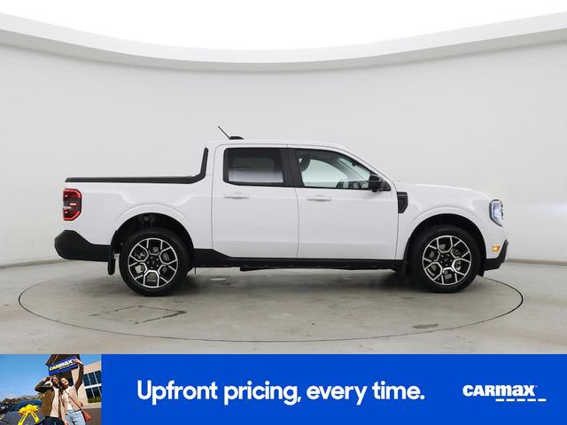 Photo of 2025 White Ford Maverick