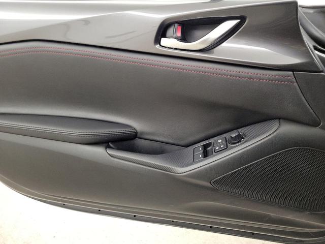 Photo of 2019 Gray Mazda MX-5 Miata