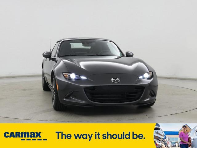 Photo of 2019 Gray Mazda MX-5 Miata