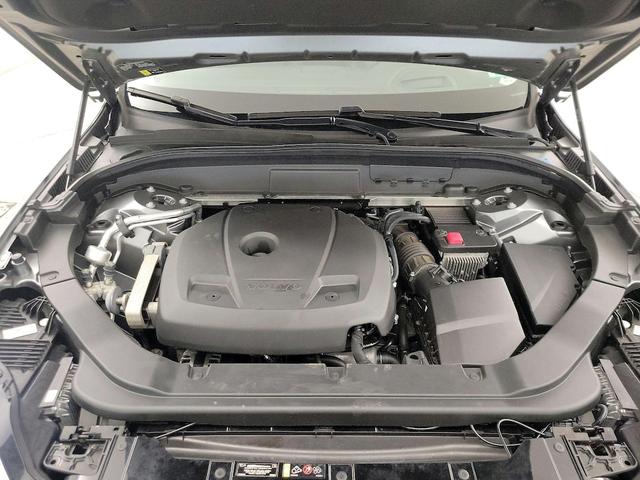 Photo of 2020 Gray Volvo XC60