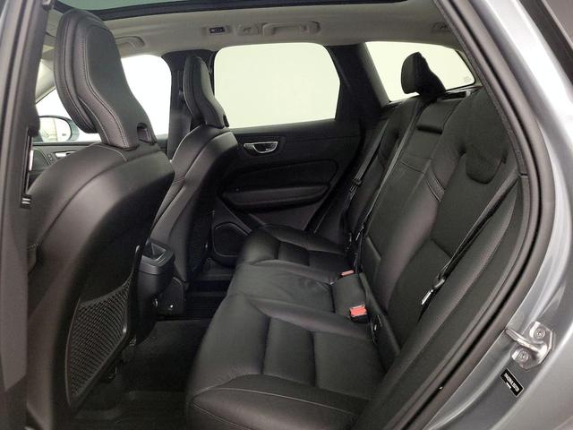 Photo of 2020 Gray Volvo XC60