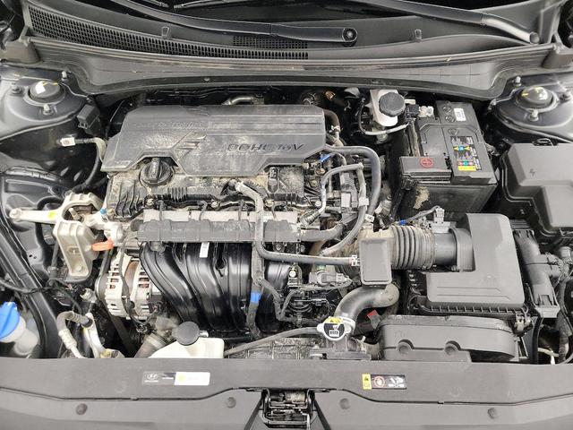 Photo of 2023 Black Hyundai ELANTRA