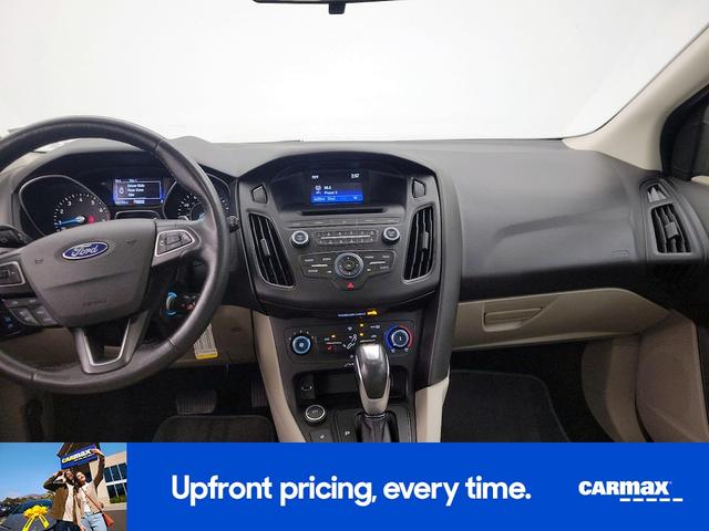 Photo of 2016 Gray Ford Focus
