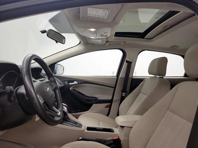 Photo of 2016 Gray Ford Focus