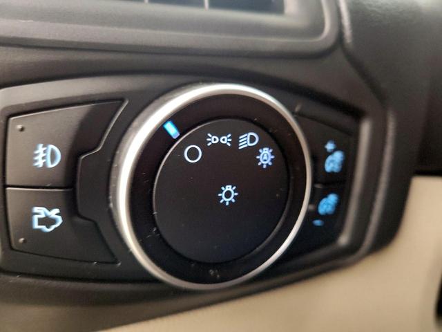 Photo of 2016 Gray Ford Focus