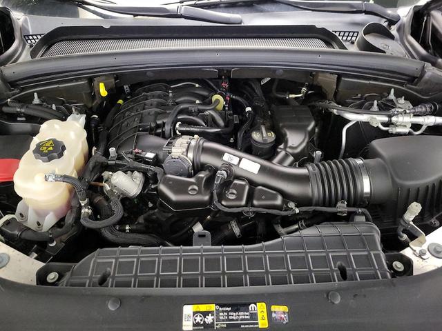 Photo of 2022 Gray Jeep Grand Cherokee