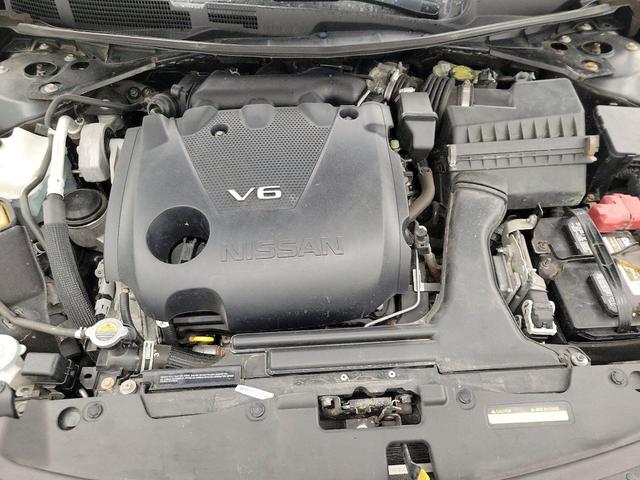 Photo of 2017 Black Nissan Maxima