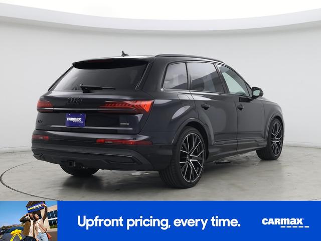 Photo of 2021 Black Audi Q7