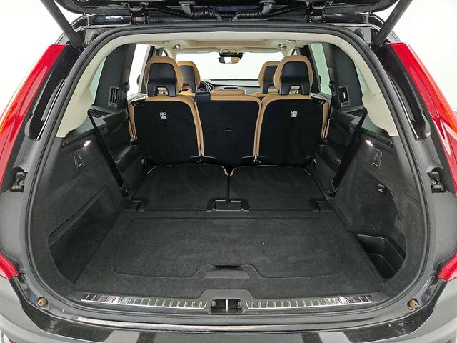 Photo of 2016 Black Volvo XC90