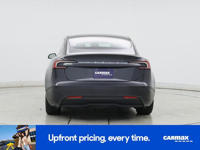 Photo of 2025 Gray Tesla Model 3